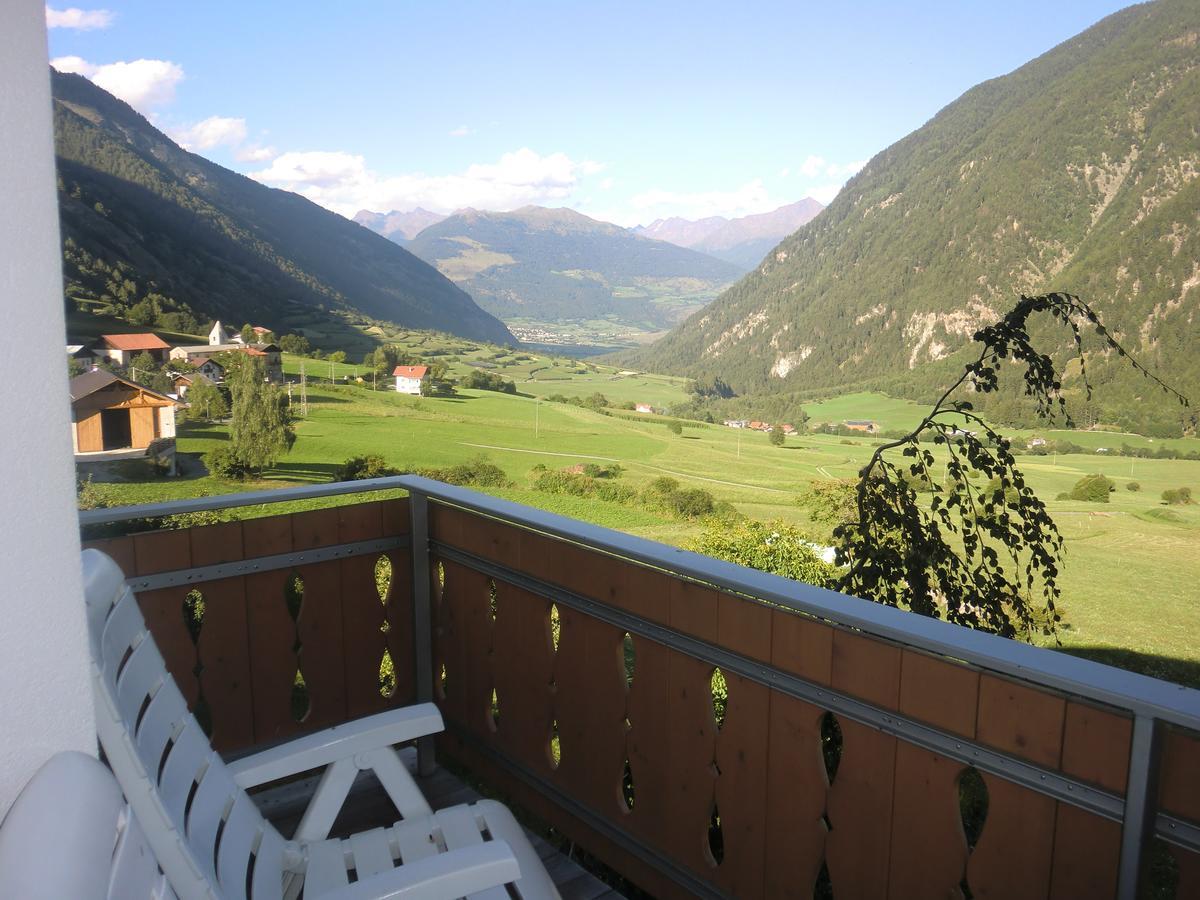 Hotel Chavalatsch Тубре Экстерьер фото