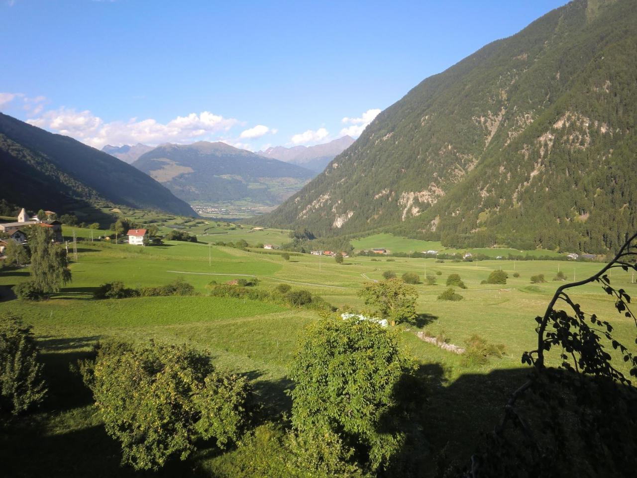 Hotel Chavalatsch Тубре Экстерьер фото
