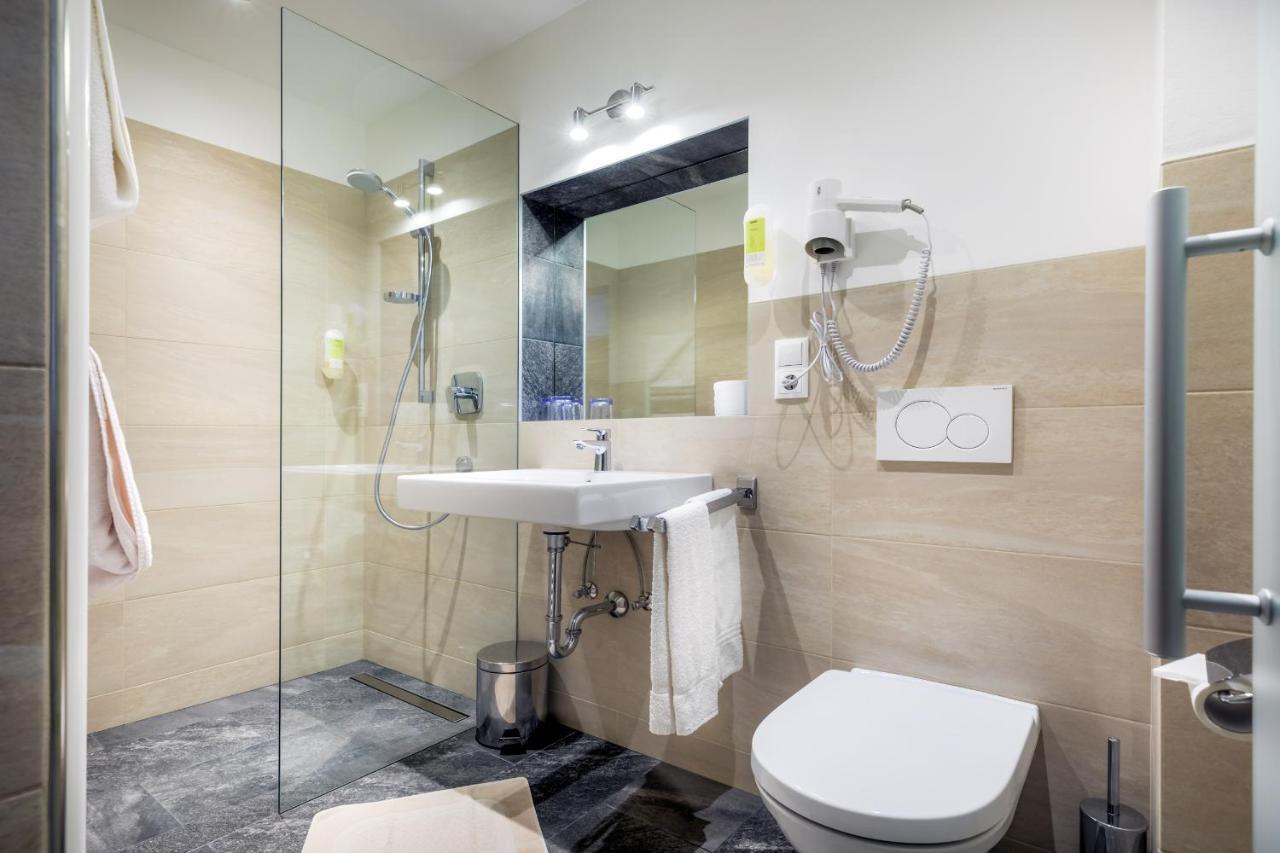 Hotel Chavalatsch Тубре Экстерьер фото
