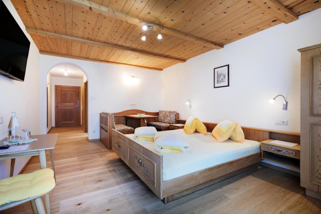 Hotel Chavalatsch Тубре Экстерьер фото